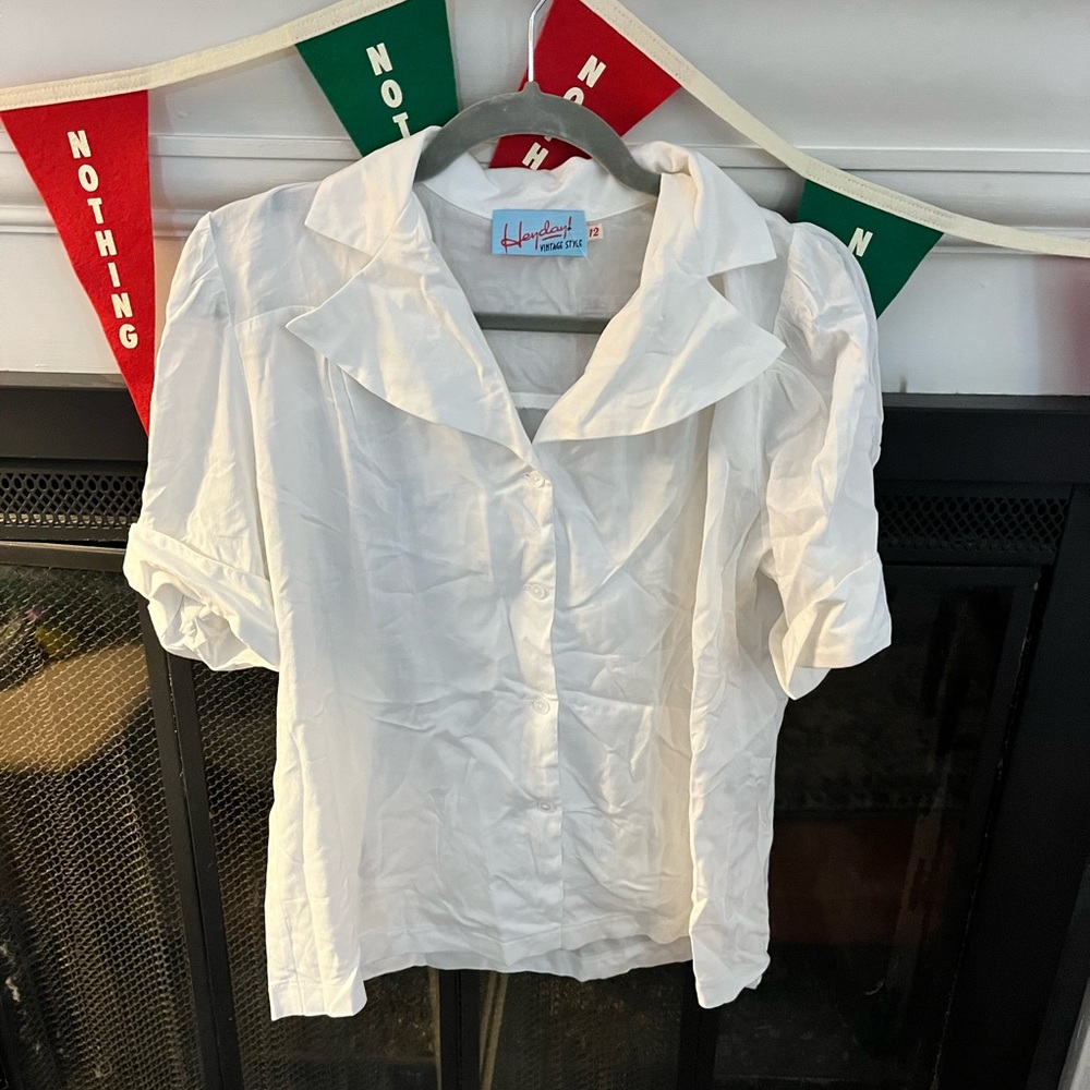 Vintage White Short-Sleeve Button-Up Blouse